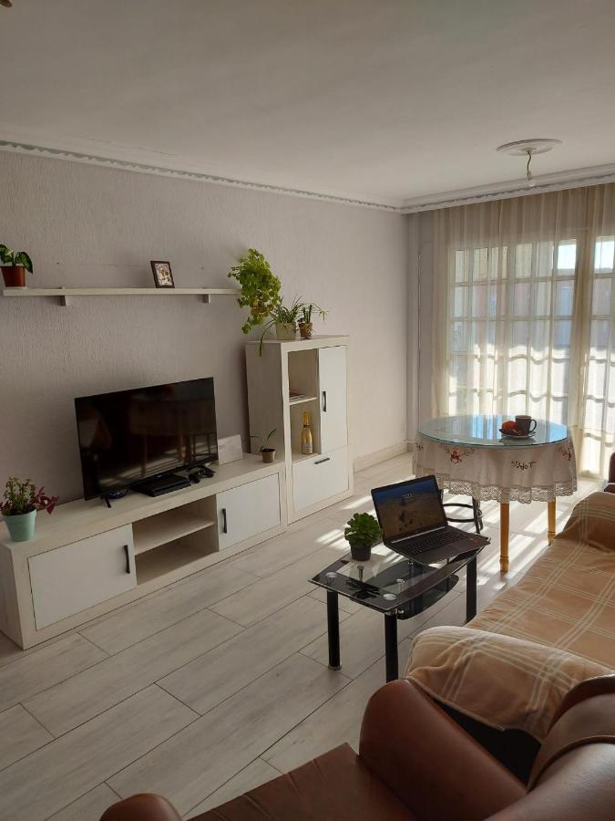 Habitacion Privada A 15 Min De La Playa/Piso Hotel อูเอลบา ภายนอก รูปภาพ