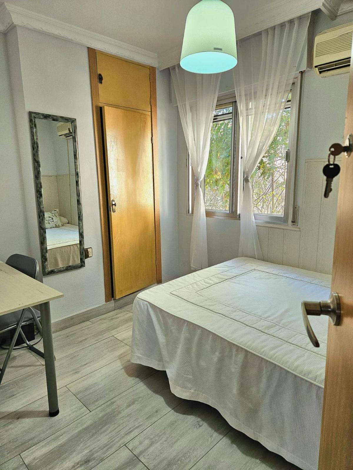 Habitacion Privada A 15 Min De La Playa/Piso Hotel อูเอลบา ภายนอก รูปภาพ