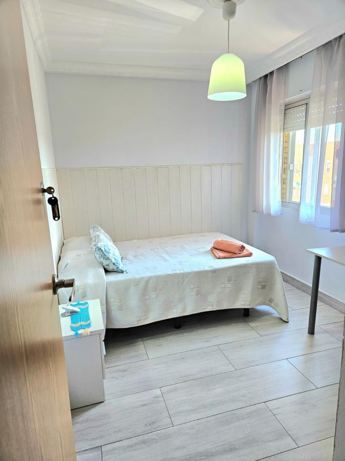 Habitacion Privada A 15 Min De La Playa/Piso Hotel อูเอลบา ภายนอก รูปภาพ